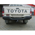 Cârlig de remorcare pentru HILUX - Pick-up, (4WD), so schodíkom - 3xxx - demontabil cu şuruburi - din 1997/10 până 2004